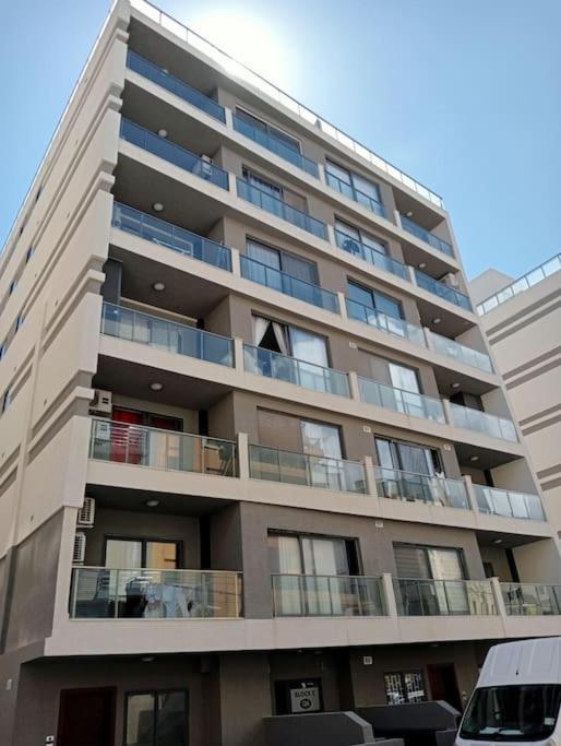 Apartment Salina Wharf, Block E, N.27 By Crysalex *